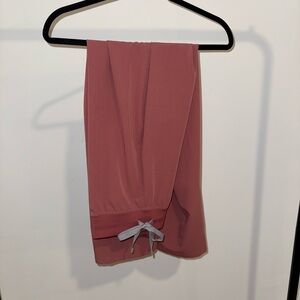 Figs Women’s Mauve High Waisted Livingston Scrub Pants